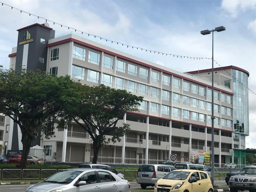 Higher Hotel Bandar Seri Begawan Exterior foto